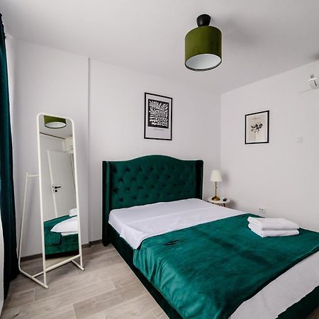Happy Heart Hideaway Apartment Bucharest Luaran gambar